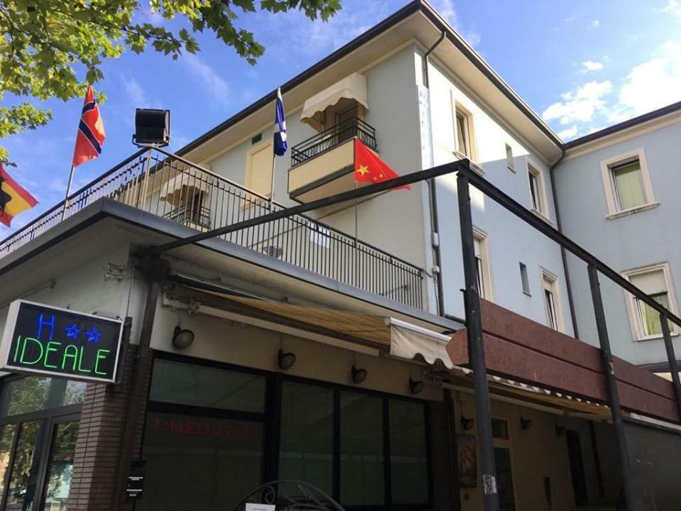 Hotel Ideale Rimini Buitenkant foto
